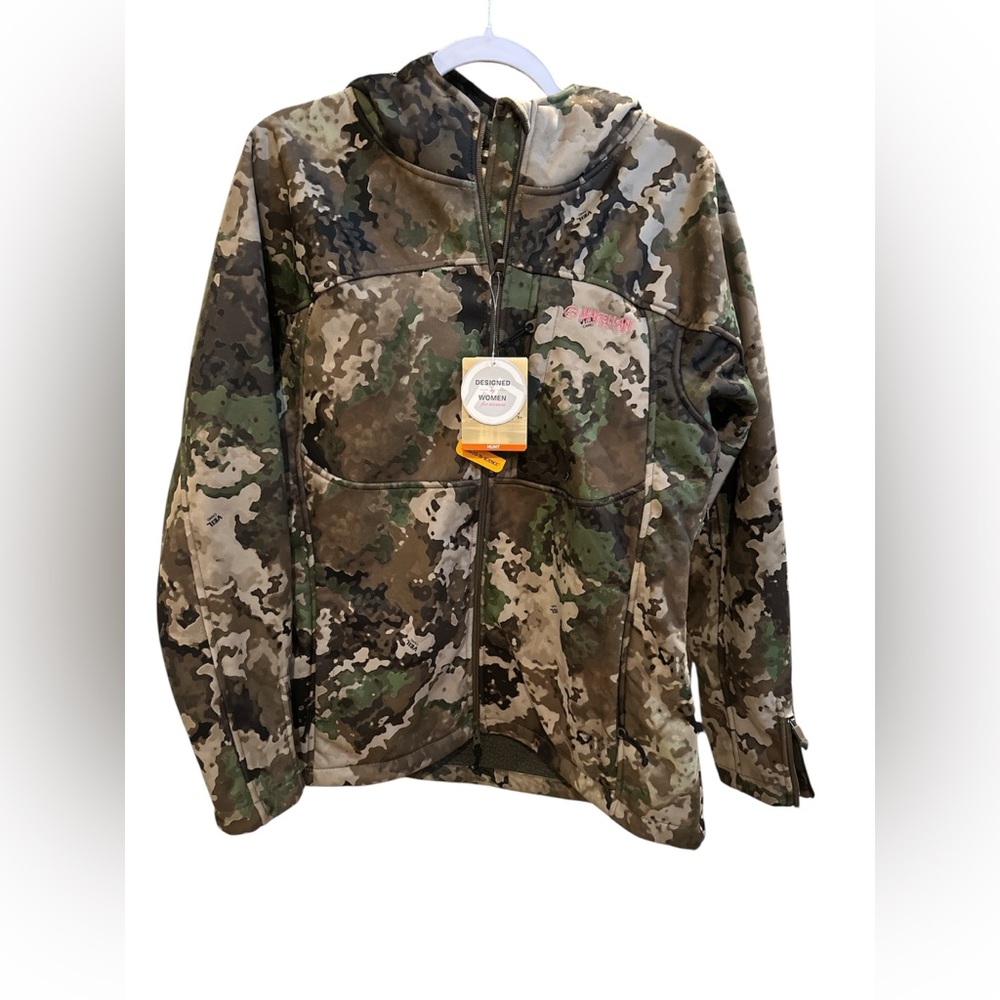Magellan Camo Soft Shell Hooded Jacket- Large